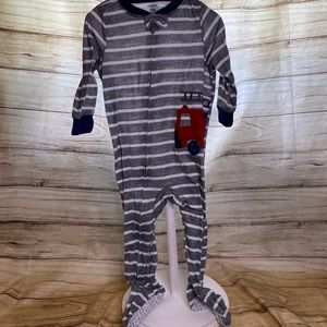 (2)Zipper Footie Carter’s PJs 12MTHS